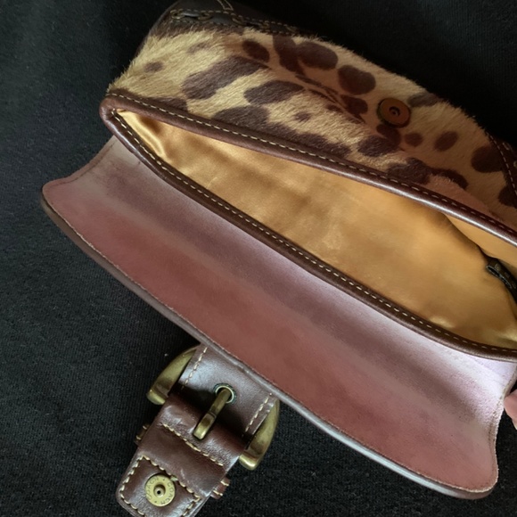 Animal PrintbClutch/Wallet - Picture 3 of 4